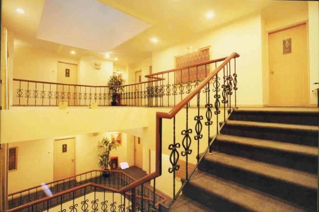 Losari Blok M Hotel Jakarta Extérieur photo